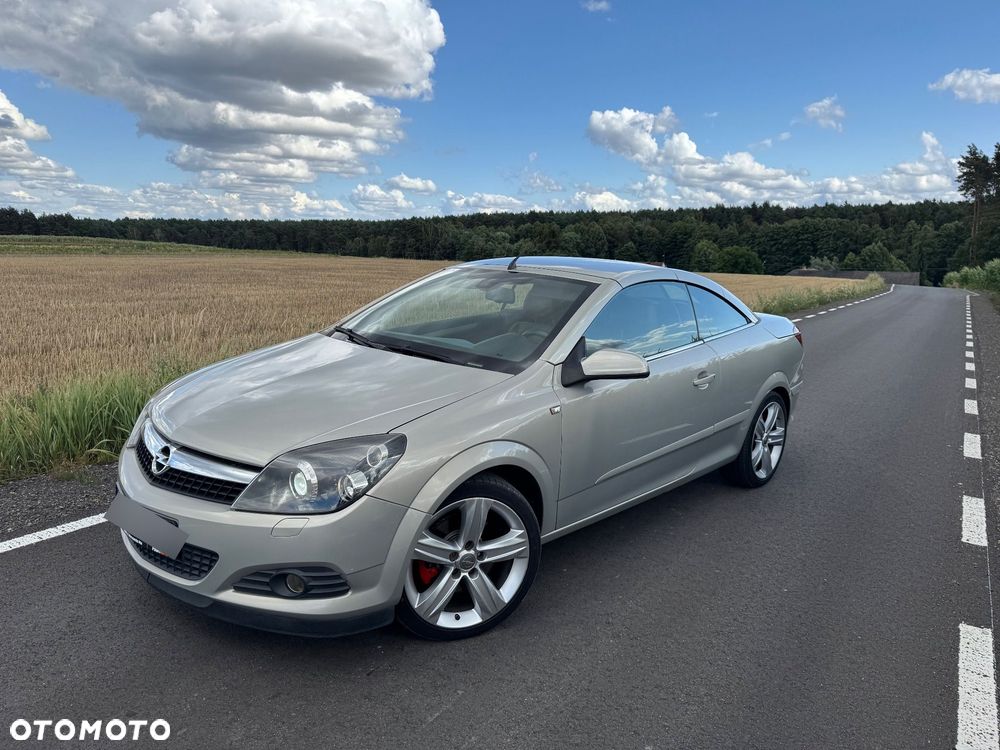 Opel Astra 2.0 T Cosmo - 2