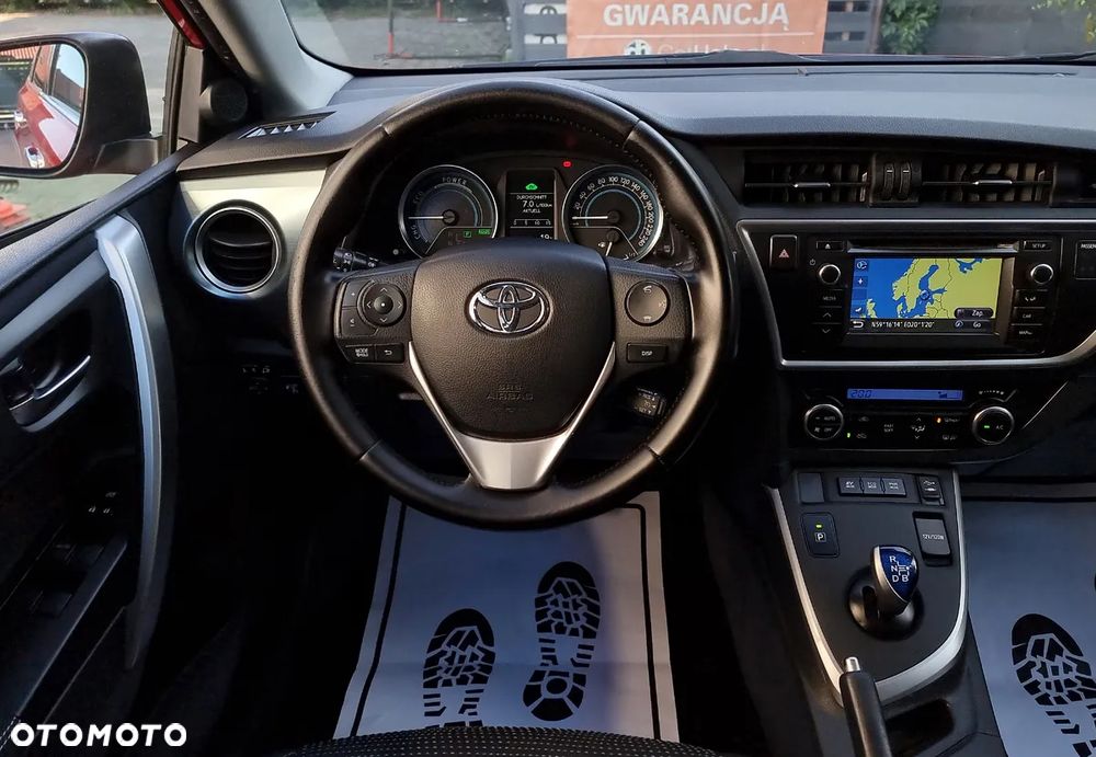 Toyota Auris - 18