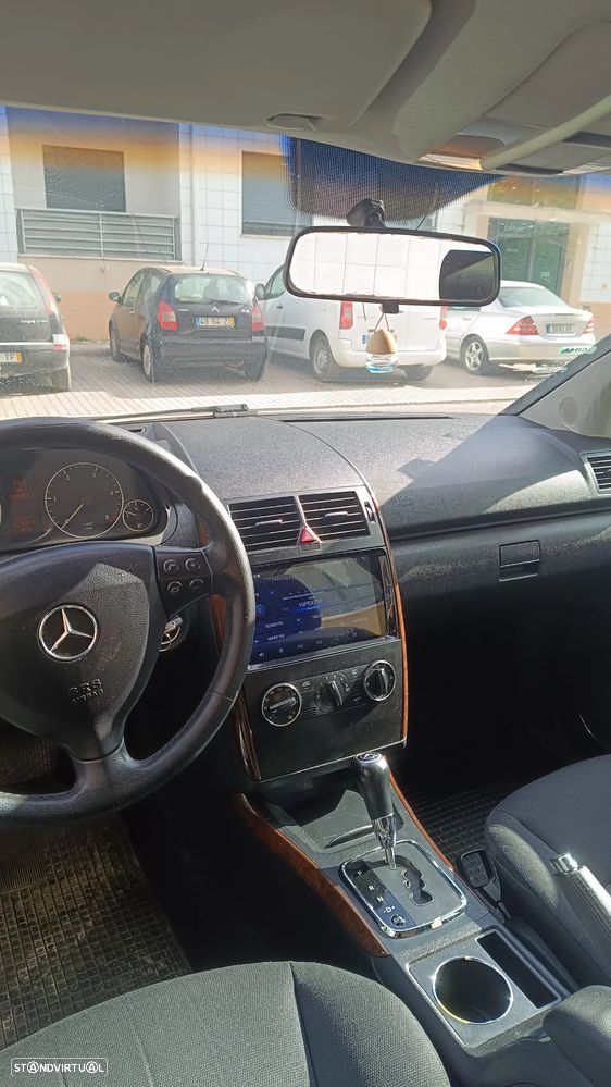 Mercedes-Benz A 180 CDI Elegance Automatic - 3