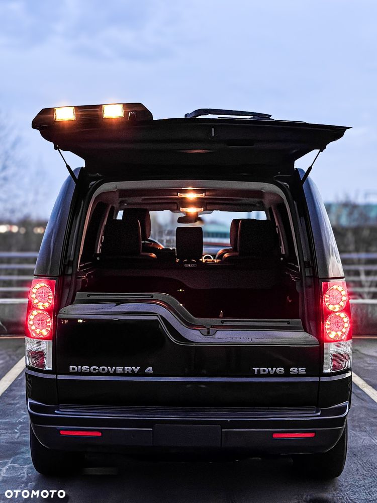 Land Rover Discovery 3.0 TD V6 SE - 17