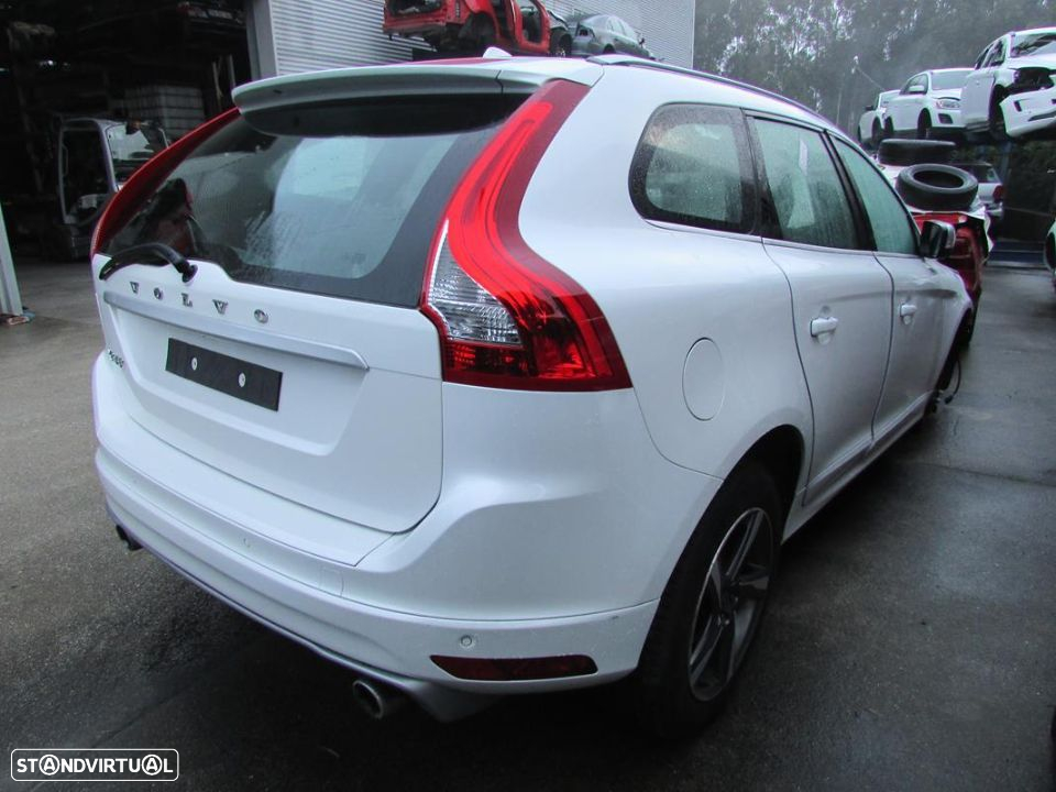 VOLVO XC60 2.4 D4 (163Cv) 2013 - Peças Usadas (6490) - 3