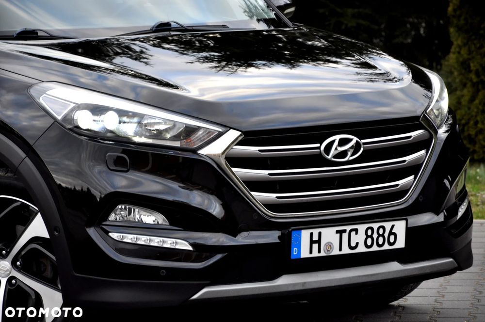 Hyundai Tucson 2.0 CRDI 4WD Automatik Premium - 11