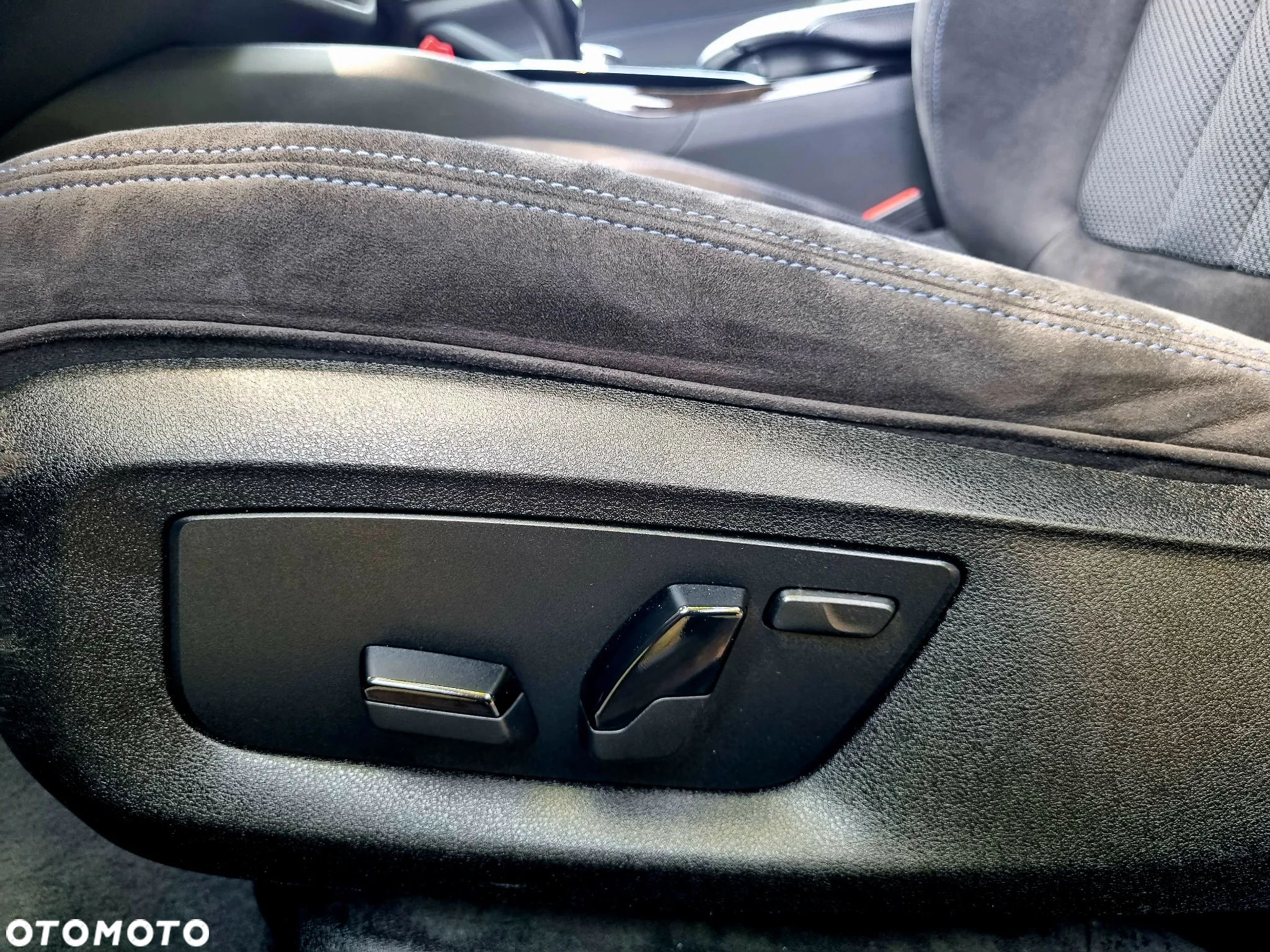 BMW Seria 5 530i Touring M Sport Edition - 12