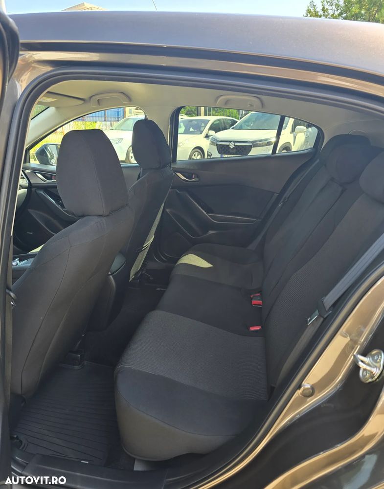 Mazda 3 G120 Revolution - 15