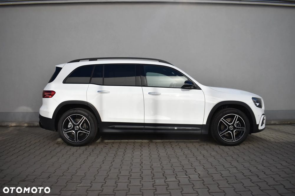 Mercedes-Benz GLB - 6