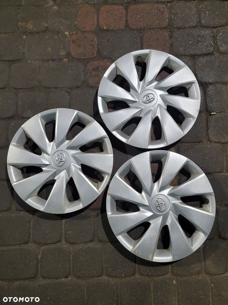 KOŁPAKI DEKLE TOYOTA - 14 CALI - Na sztuki - 1