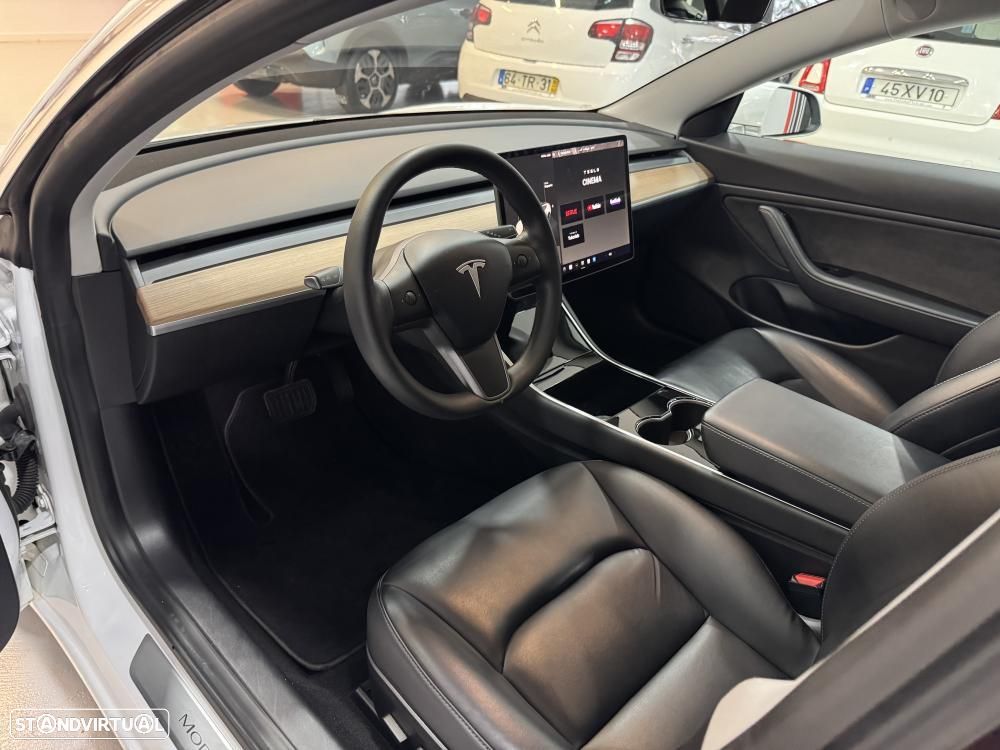 Tesla Model 3 - 27