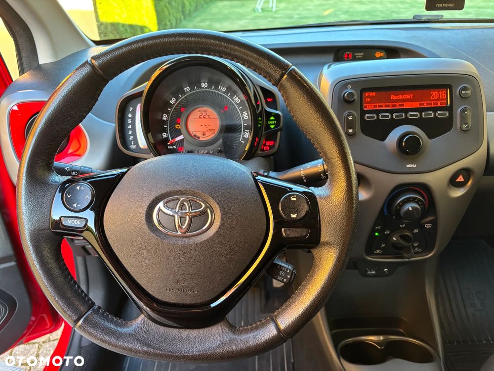 Toyota Aygo x-play - 10