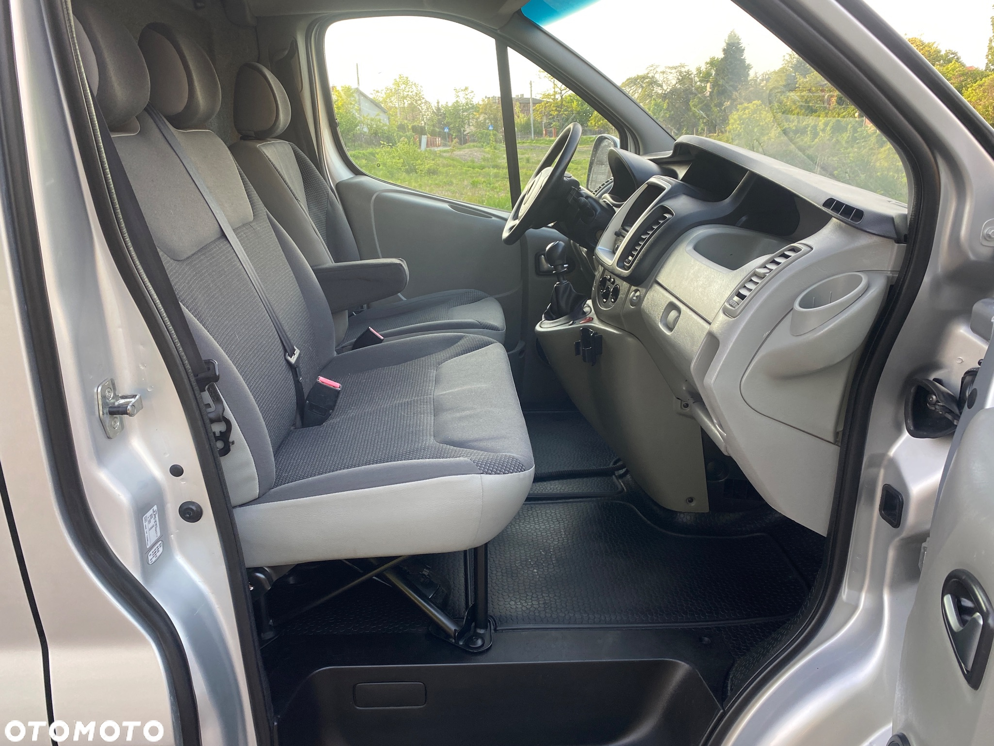 Opel VIVARO - 19