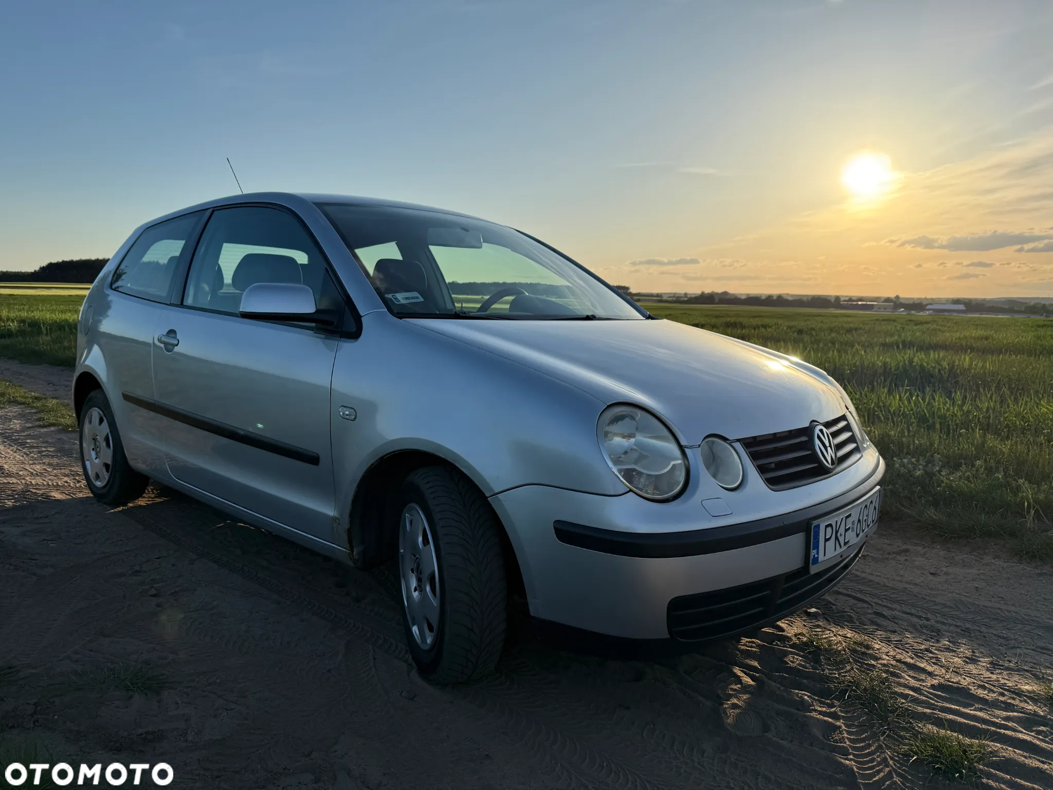 Volkswagen Polo - 2