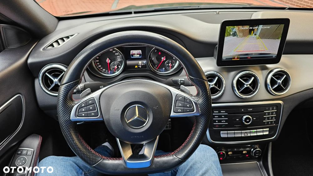 Mercedes-Benz CLA 200 d 4Matic 7G-DCT AMG Line - 8