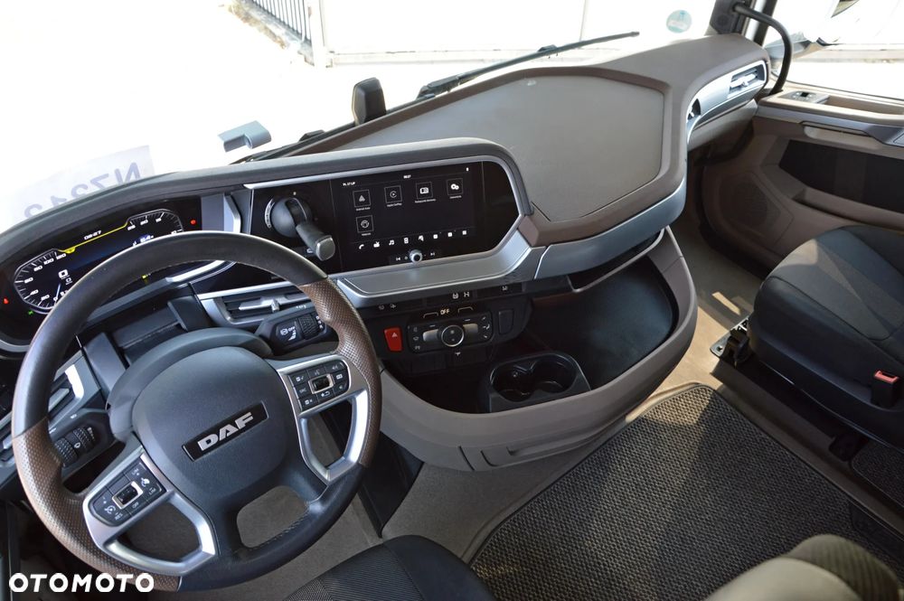 DAF XG+ 530 / ZF INTARDER / ALCANTARA /KLIMA POST. / FULL LED / PNEUMATYCZNY FOTEL PASAŻERA / WENT. FOTEL! - 33