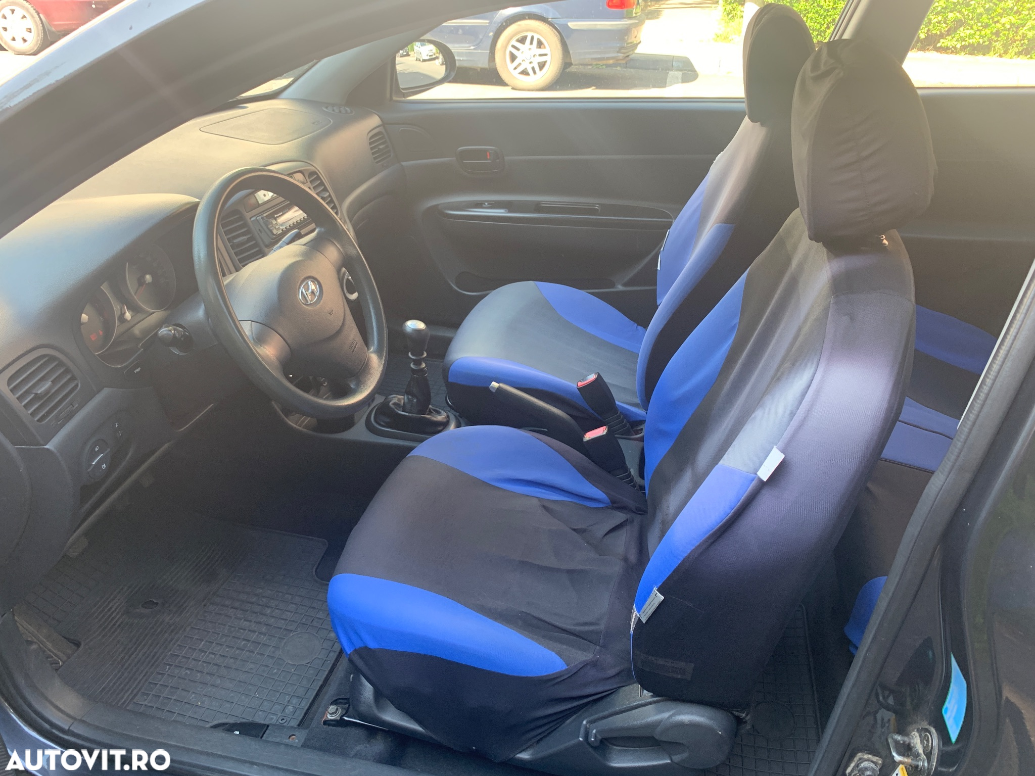 Hyundai Accent - 5