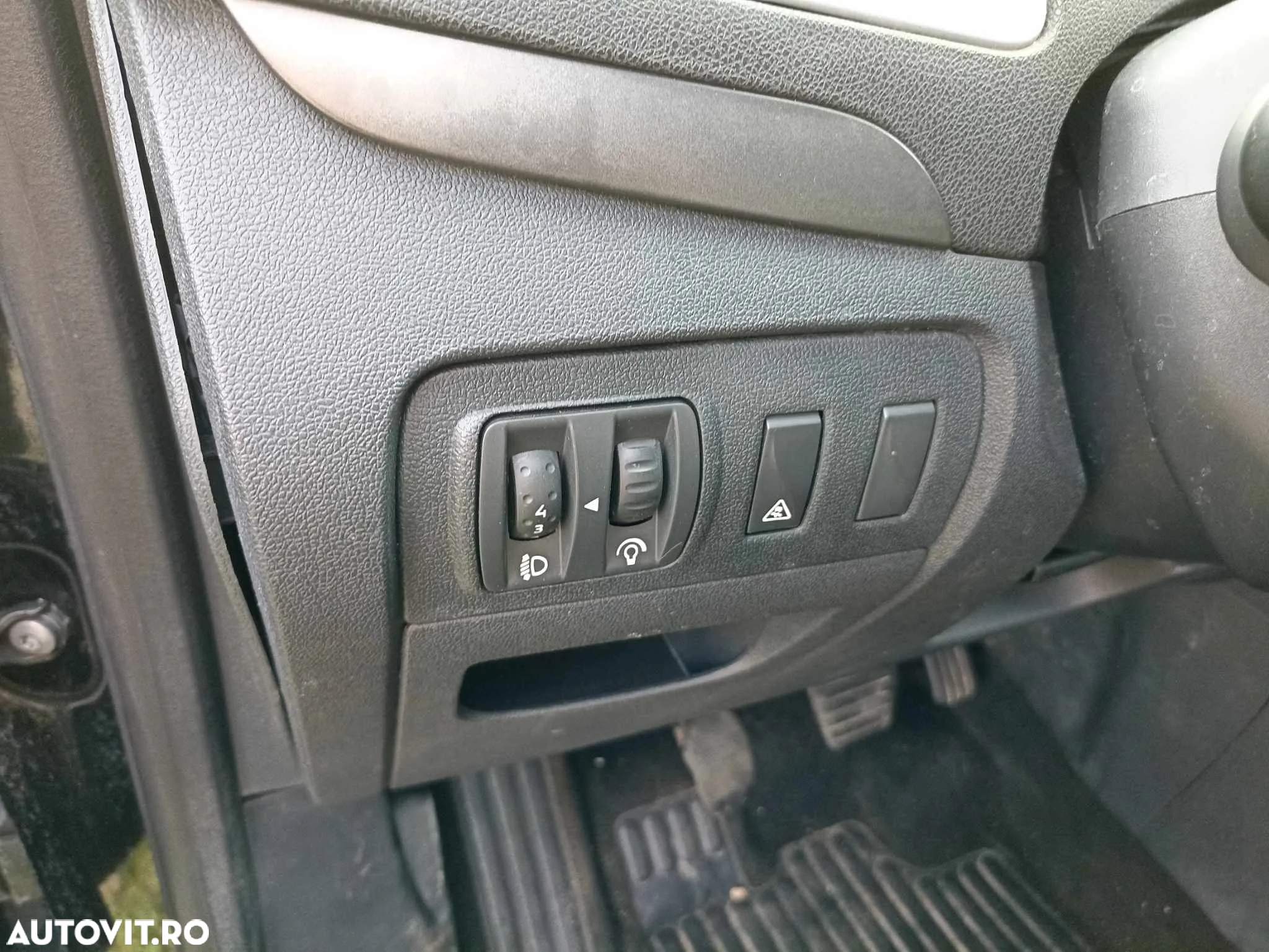 Renault Scenic - 21