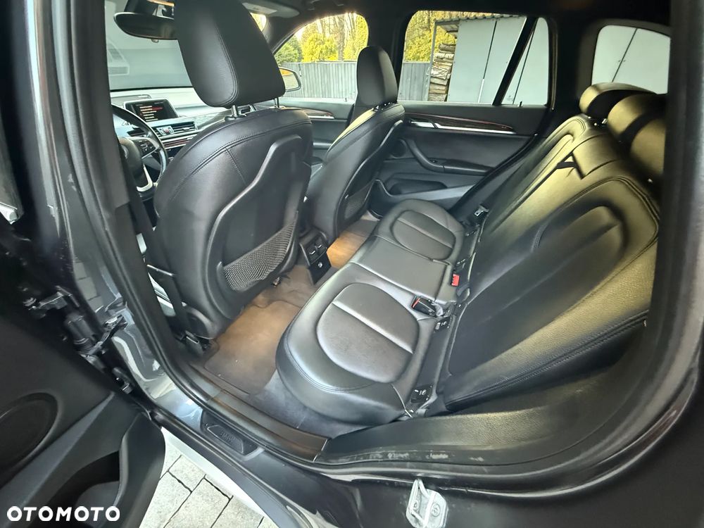 BMW X1 xDrive28i Sport Line - 8