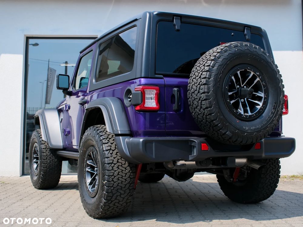 Jeep Wrangler - 11