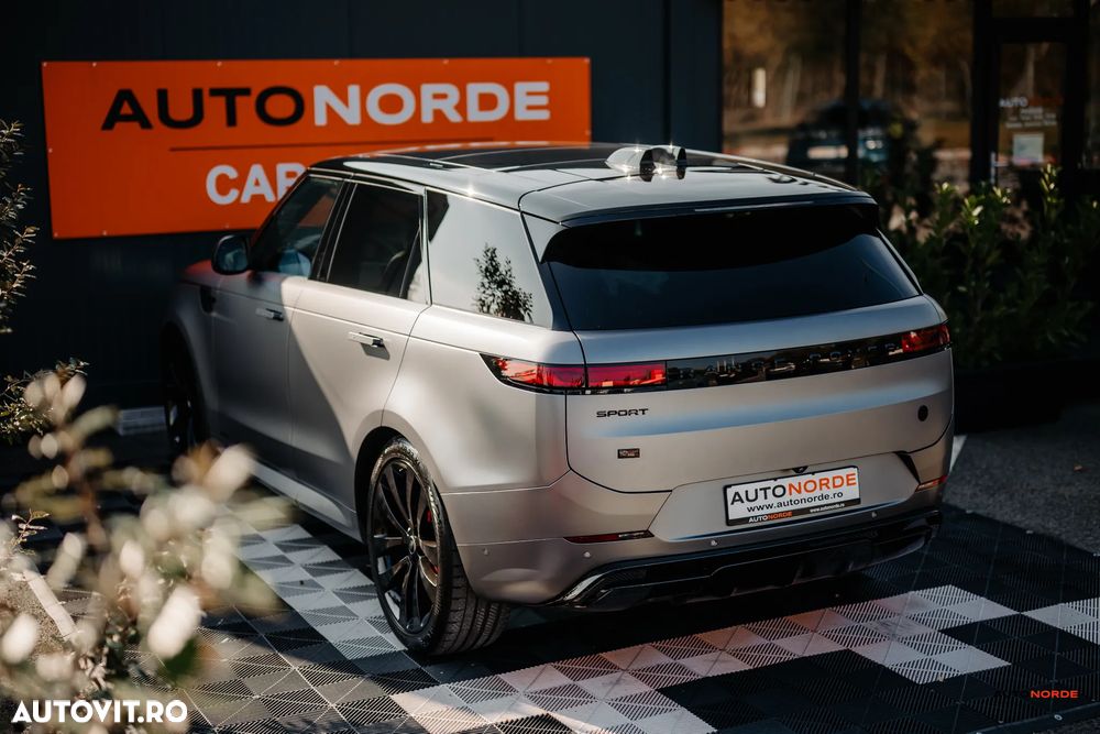 Land Rover Range Rover Sport - 33