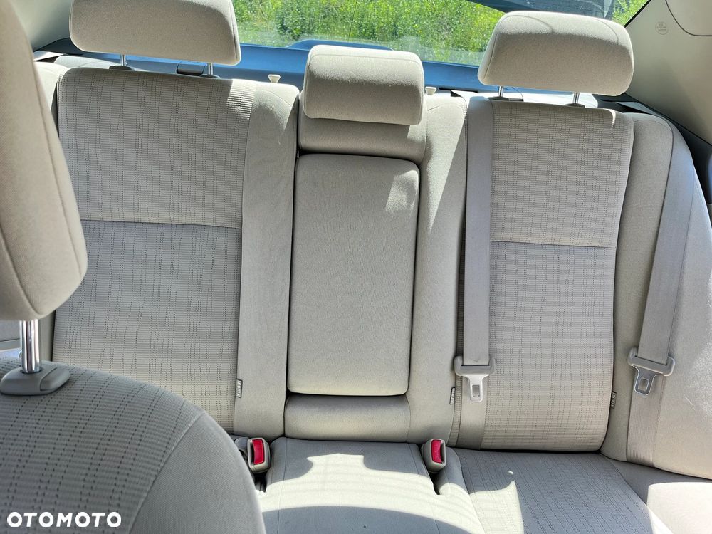 Toyota Corolla 1.6 VVT-i Luna - 11