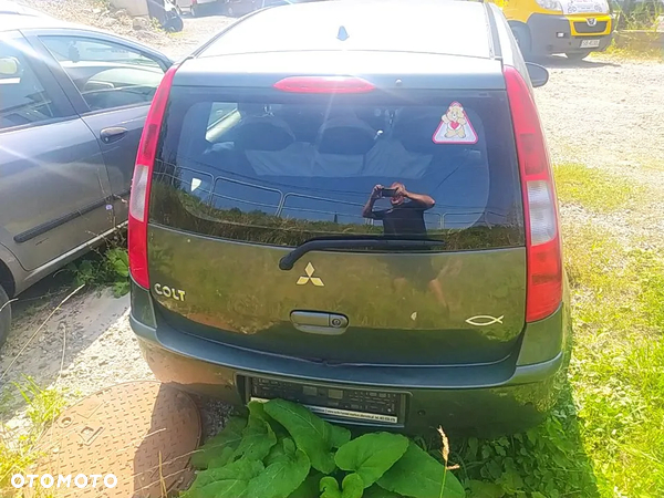 MITSUBISHI COLT VI Z30 5D  LAMPA LEWY i  PRAWA TYŁ TYLNA