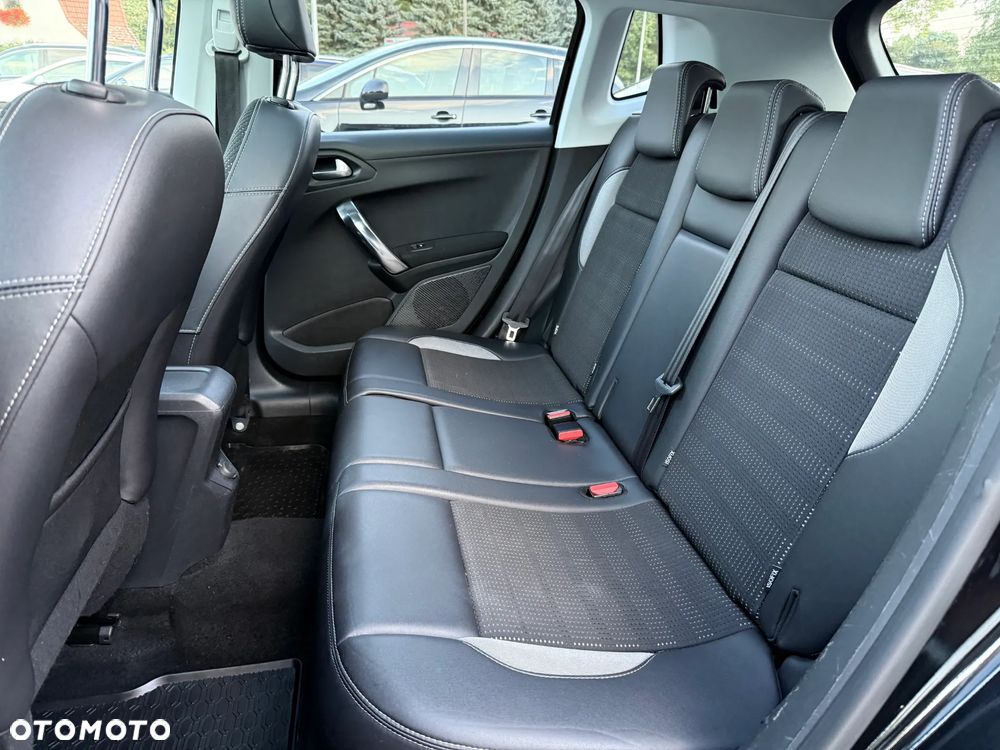 Peugeot 2008 1.6 e-HDi Allure S&S - 10