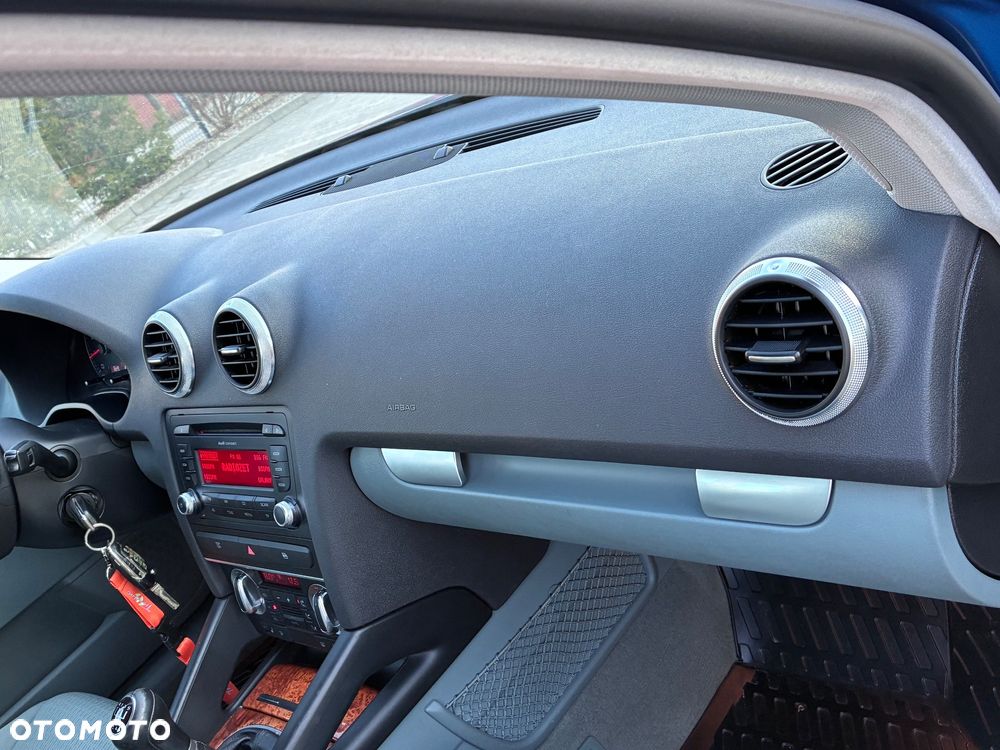 Audi A3 Sportback 1.6 Ambiente - 11
