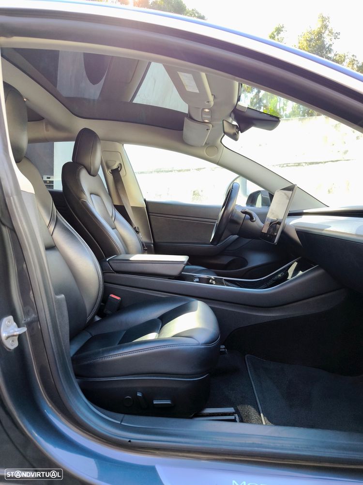 Tesla Model 3 Long Range AWD Dual Motor — fotografia 9