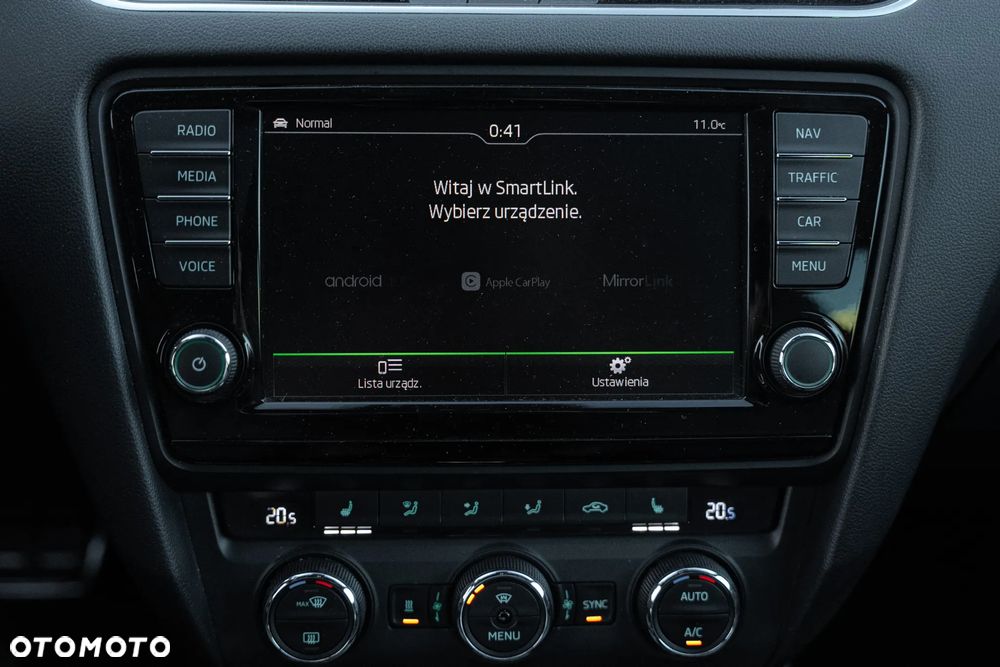 Skoda Octavia 2.0 TDI RS Challenge DSG - 25