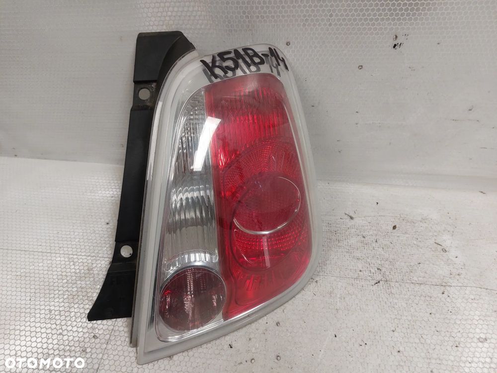 .  LAMPA TYL TYLNA PRAWA FIAT 500 - 1