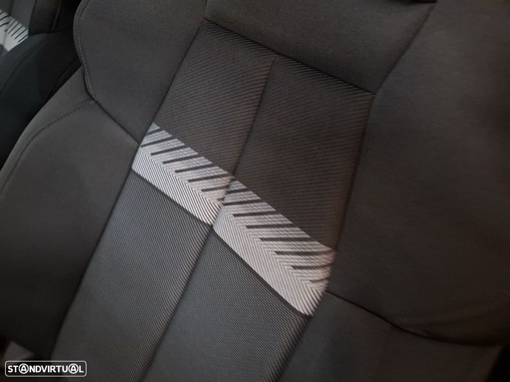 Audi A3 Allstreet 40 TFSIe SE Business Plus - 25