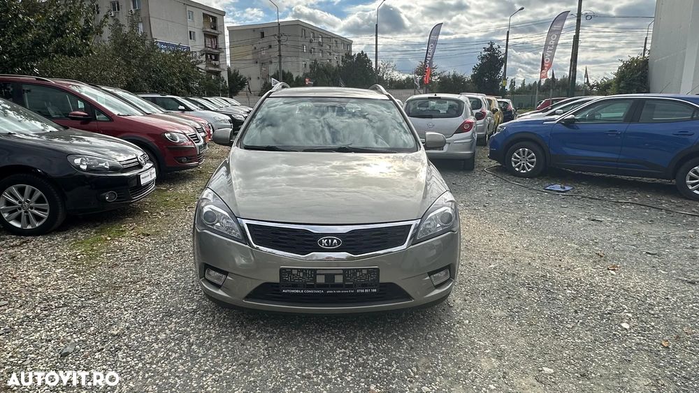 Kia Ceed 1.4 CVVT Spirit - 11