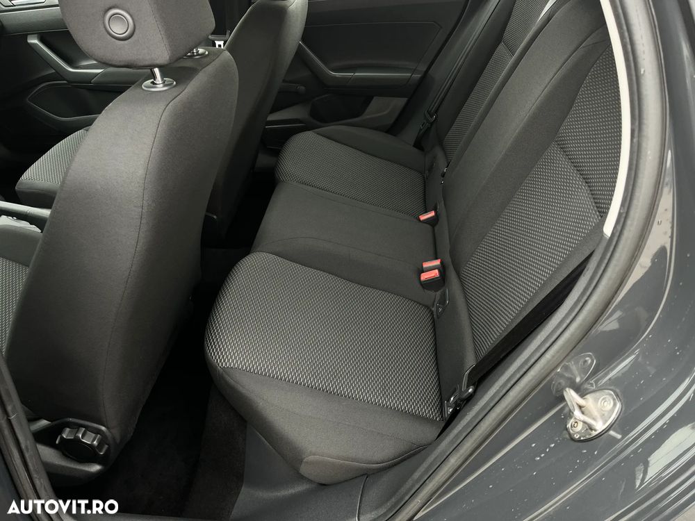 Volkswagen Polo - 12