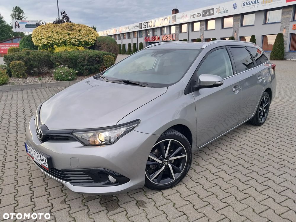 Toyota Auris 1.2 Turbo Team Deutschland - 17