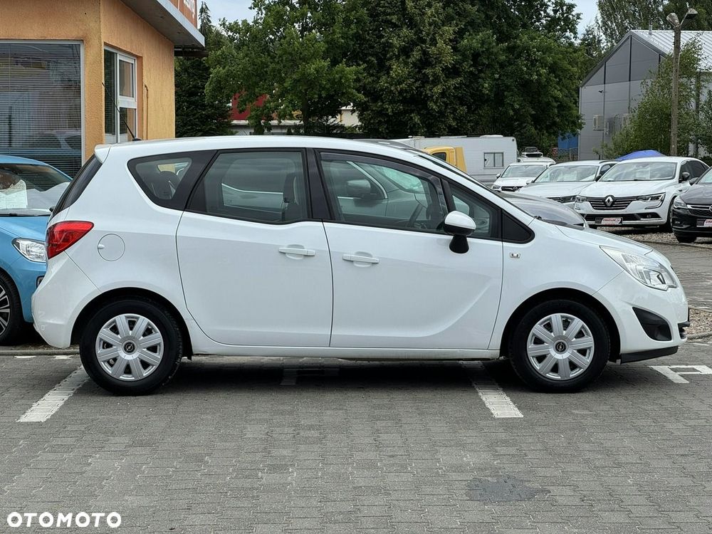 Opel Meriva - 12