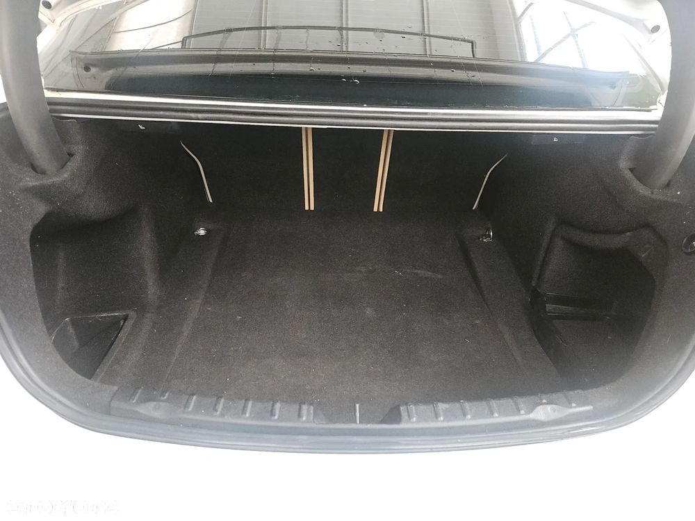 BMW Seria 3 330d Blue Performance Luxury Line - 10