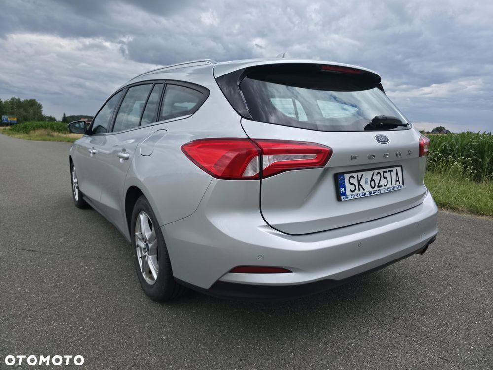 Ford Focus 1.5 EcoBlue Connected - 6