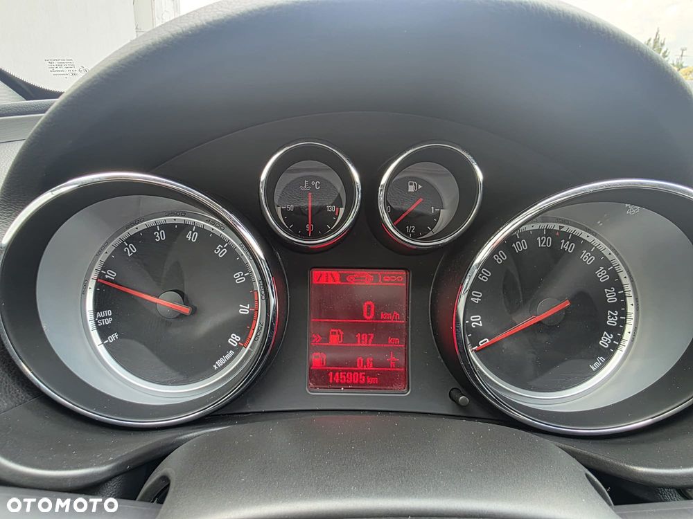 Opel Insignia - 13