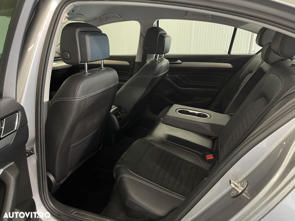 Volkswagen Passat 2.0 TDI DSG Highline - 10