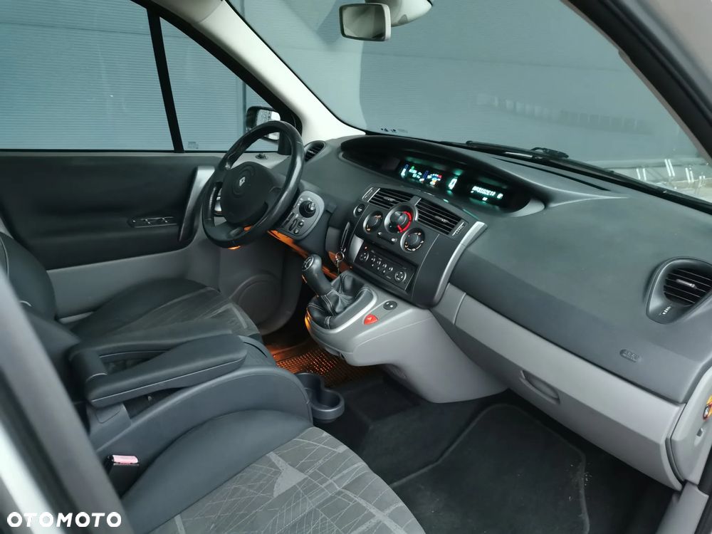 Renault Scenic - 25
