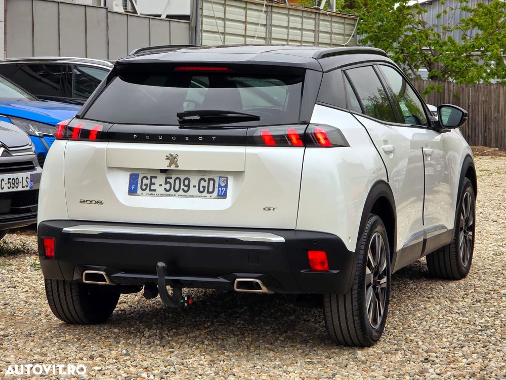 Peugeot 2008 PureTech 155 EAT8 GT - 12