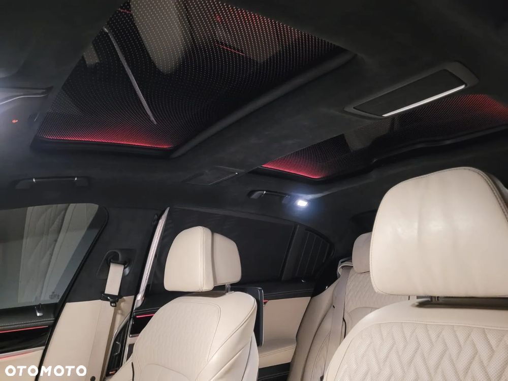 BMW Seria 7 750Li xDrive - 18