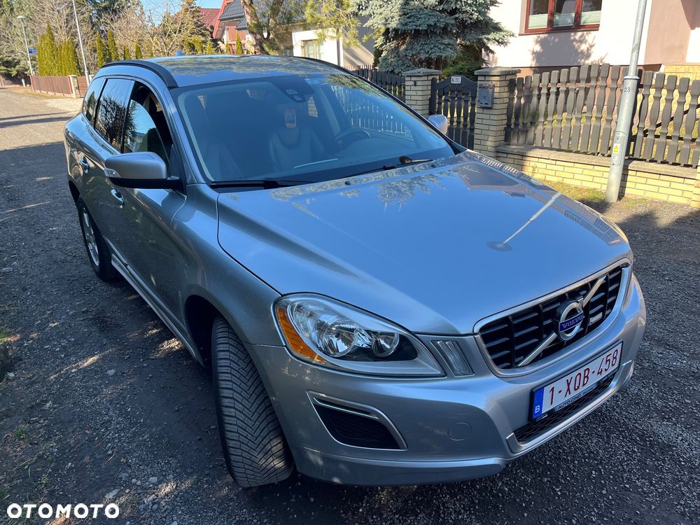 Volvo XC 60 2.4D AWD RDesign - 6