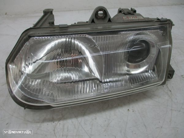 Otica / Farol Esq Alfa Romeo 145 (930_) - 2