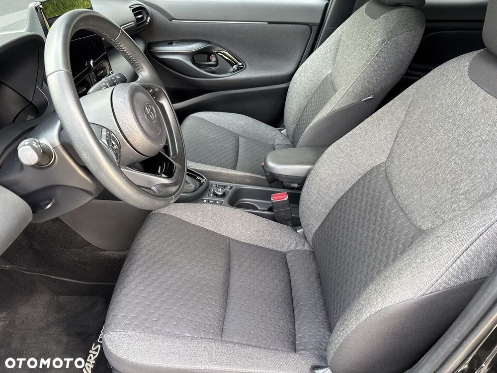 Toyota Yaris Cross Hybrid 1.5 Style AWD - 13