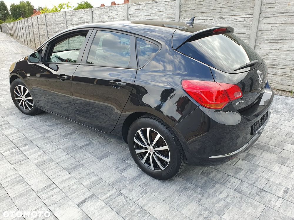 Opel Astra - 9
