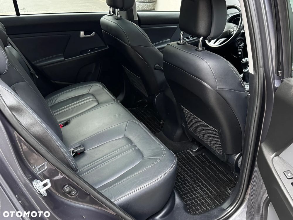 Kia Sportage 1.7 CRDI 2WD Spirit - 16