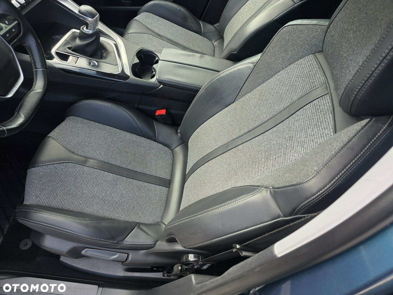 Peugeot 5008 2.0 BlueHDi Allure 7os - 17