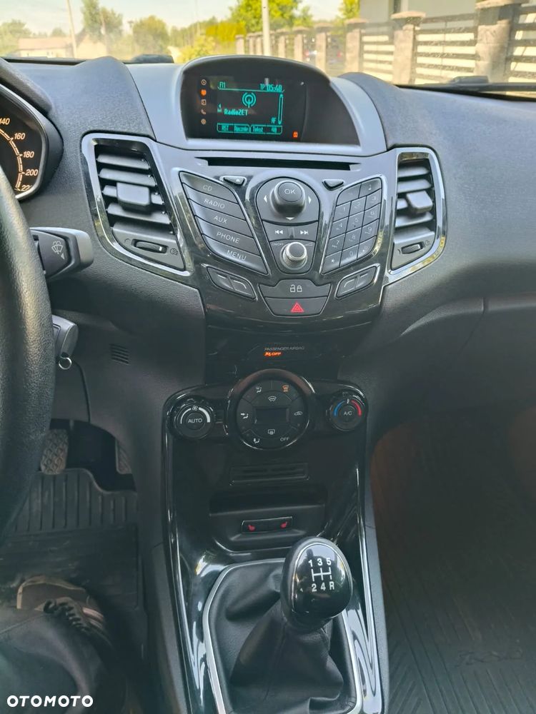 Ford Fiesta 1.0 EcoBoost S&S TITANIUM - 7