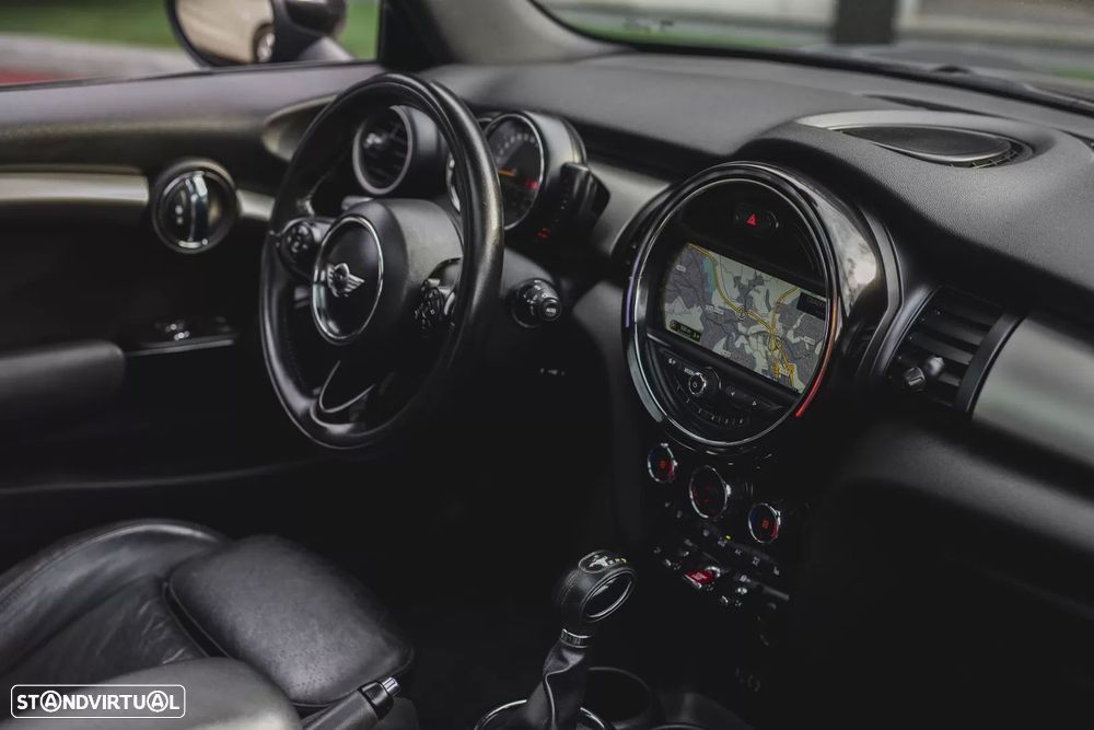 MINI 3 Portas Cooper SD Auto - 14