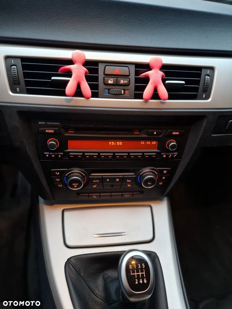 BMW Seria 3 318i Edition Lifestyle - 16