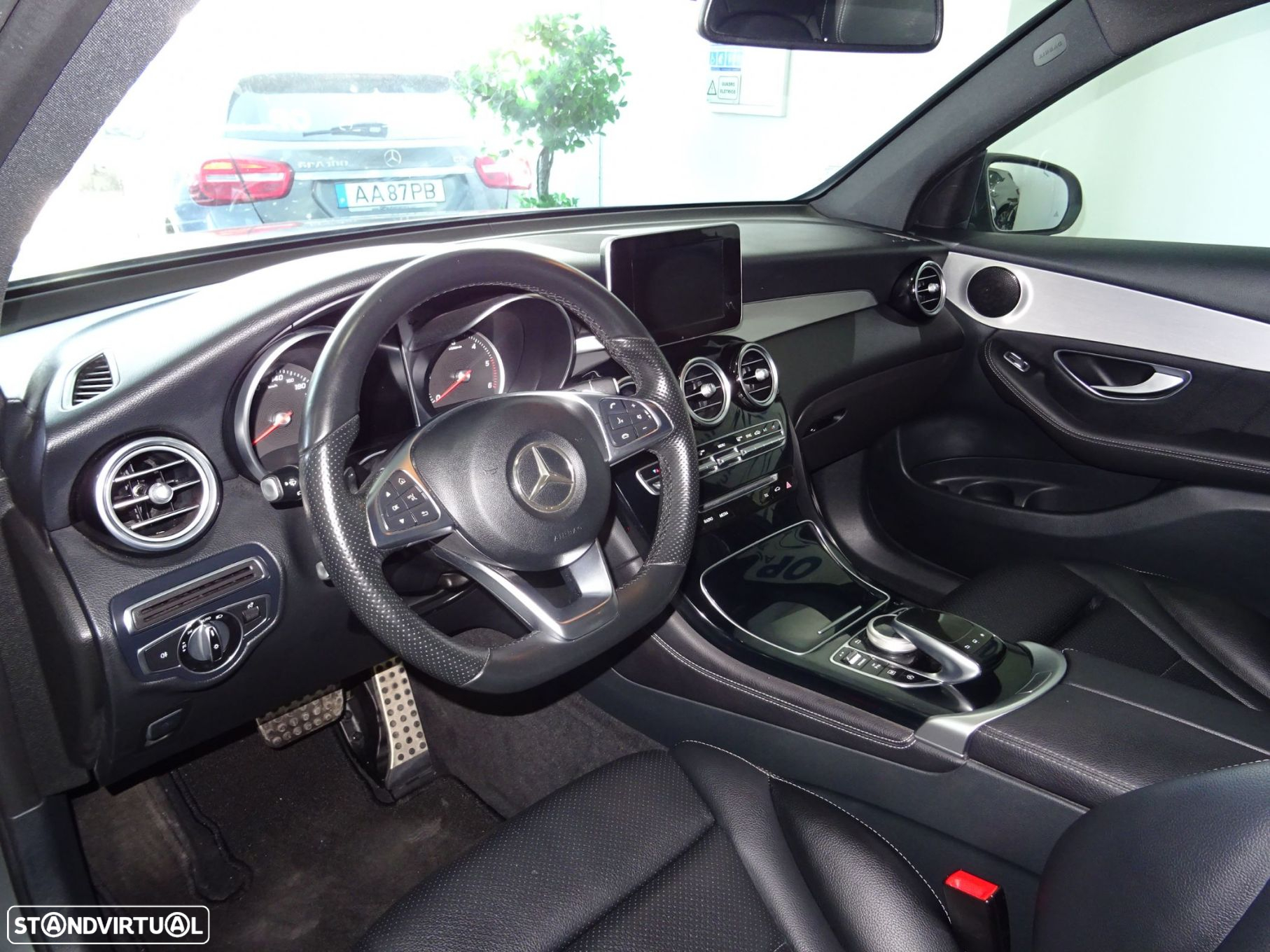 Mercedes-Benz GLC 220 - 13